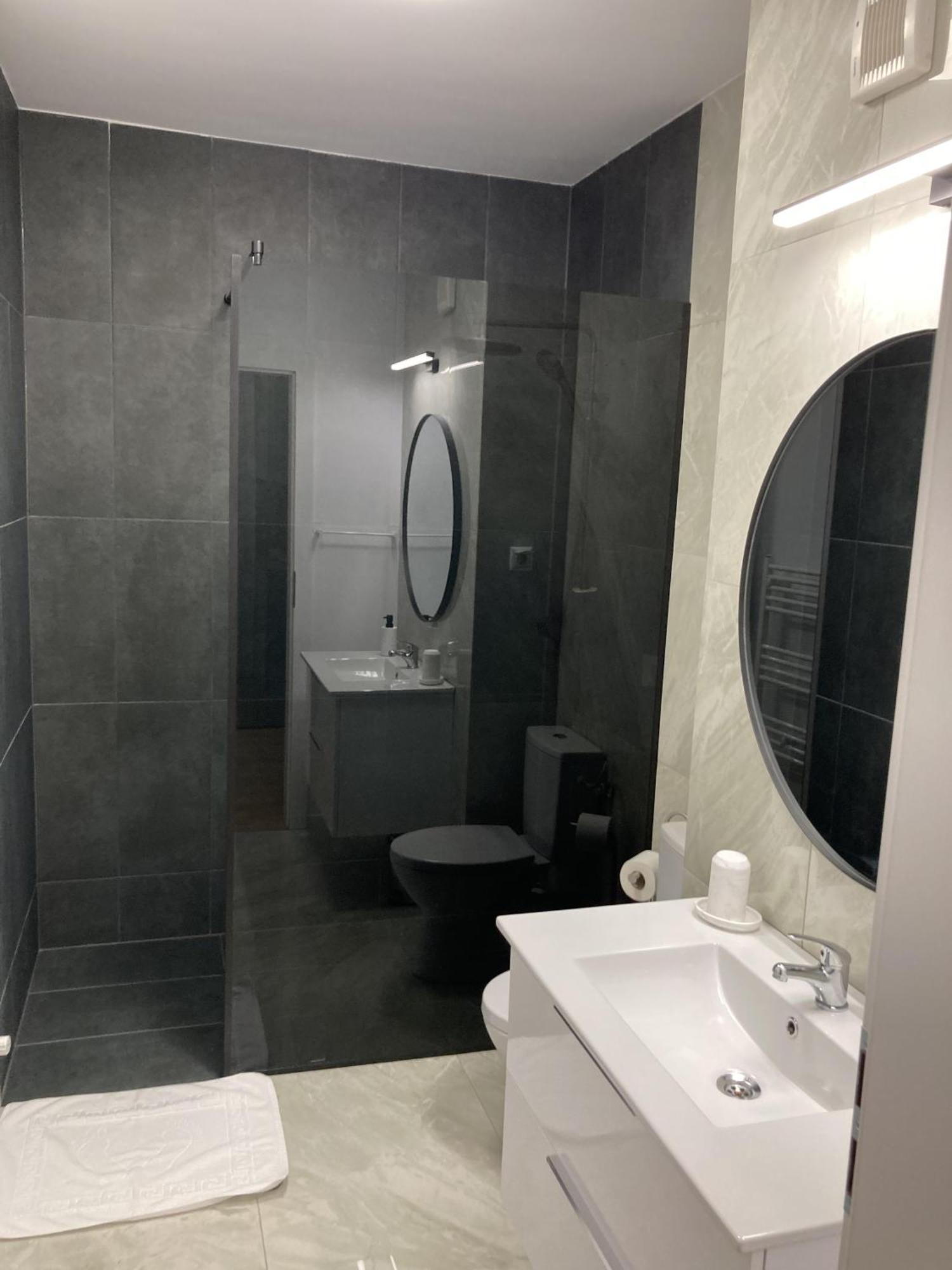 Meb Apartments - Park Lake Cluj-Napoca Esterno foto